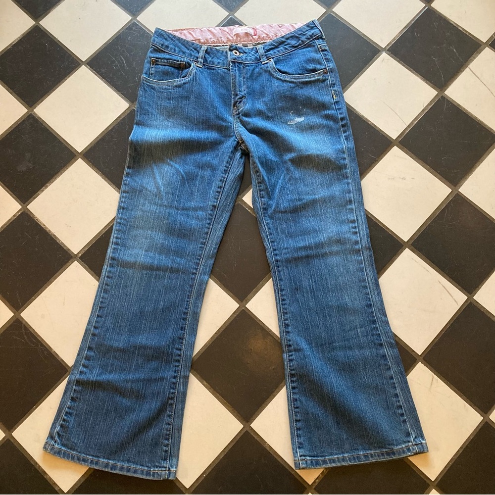 Pink band Levi’s jeans